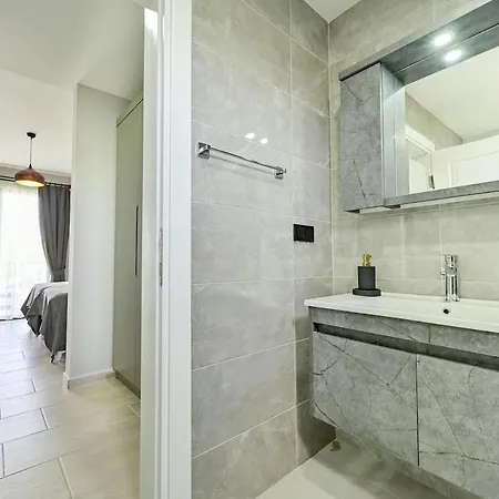 Bendis - For 8 People In The Center Of Fethiye