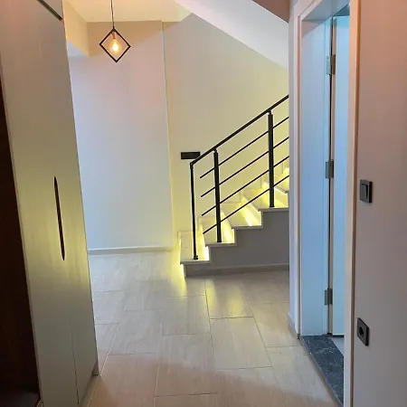 Bendis - For 8 People In The Center Of Villa *