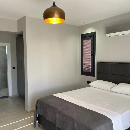 Bendis - For 8 People In The Center Of * Fethiye