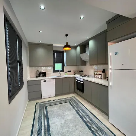 וילה Bendis - For 8 People In The Center Of *