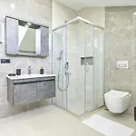 Bendis - For 8 People In The Center Of Villa
