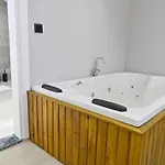 Villa Bendis - For 8 People In The Center Of *