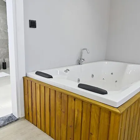Villa Bendis - For 8 People In The Center Of *