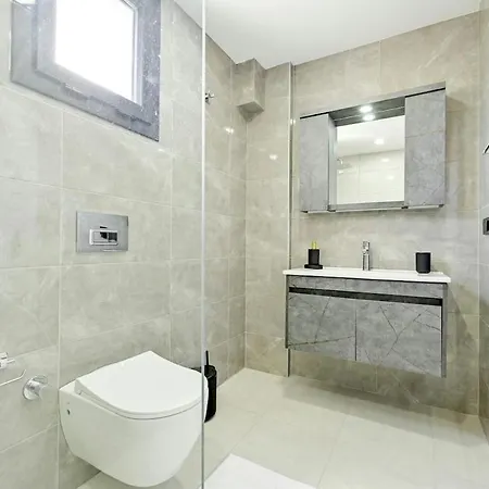Bendis - For 8 People In The Center Of Villa Fethiye