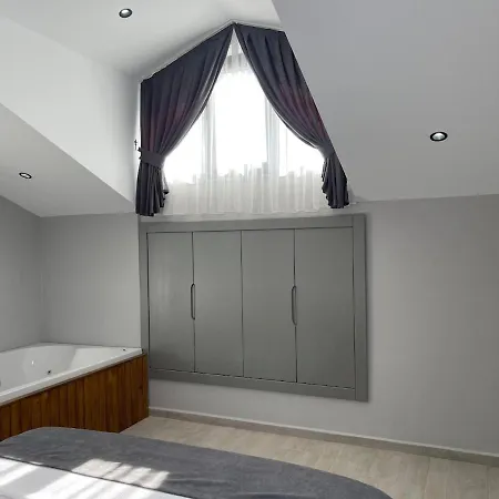 Bendis - For 8 People In The Center Of Fethiye