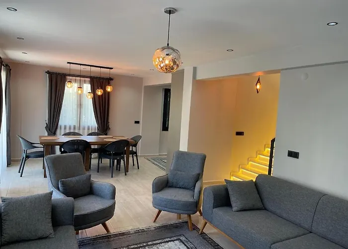 Bendis - For 8 People In The Center Of Villa Fethiye
