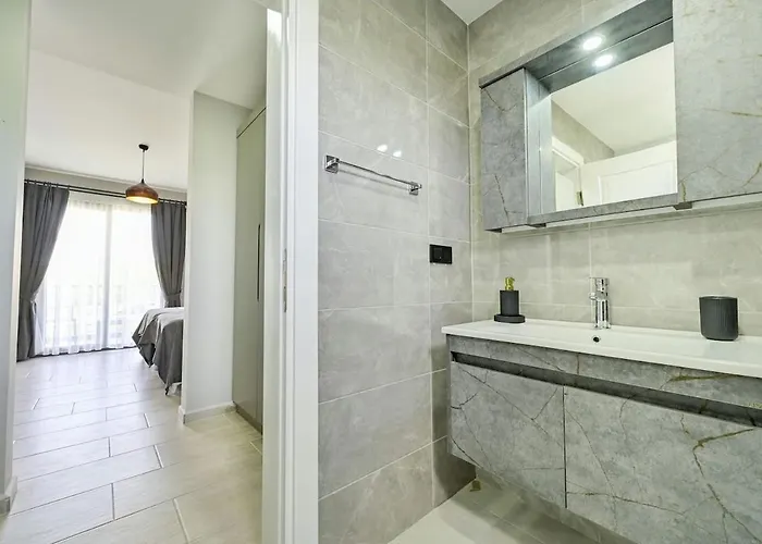 Bendis - For 8 People In The Center Of Fethiye