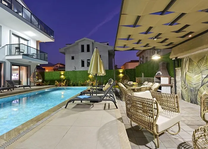Bendis - For 8 People In The Center Of Fethiye