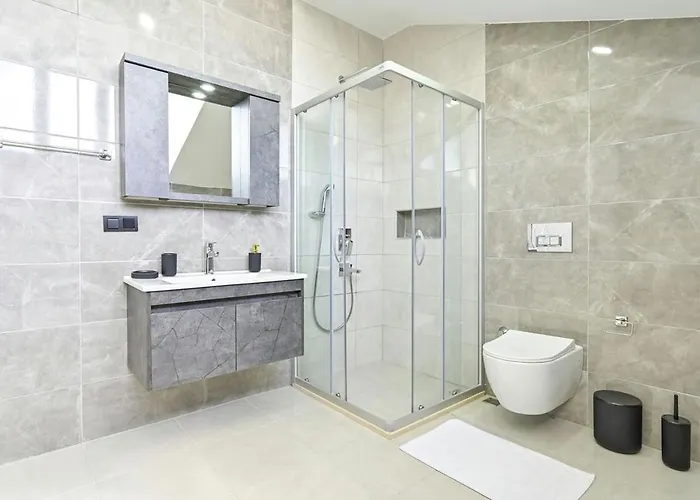 Bendis - For 8 People In The Center Of Villa