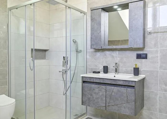 Bendis - For 8 People In The Center Of Villa Fethiye