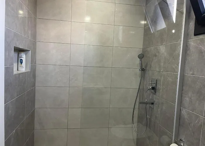Villa Bendis - For 8 People In The Center Of