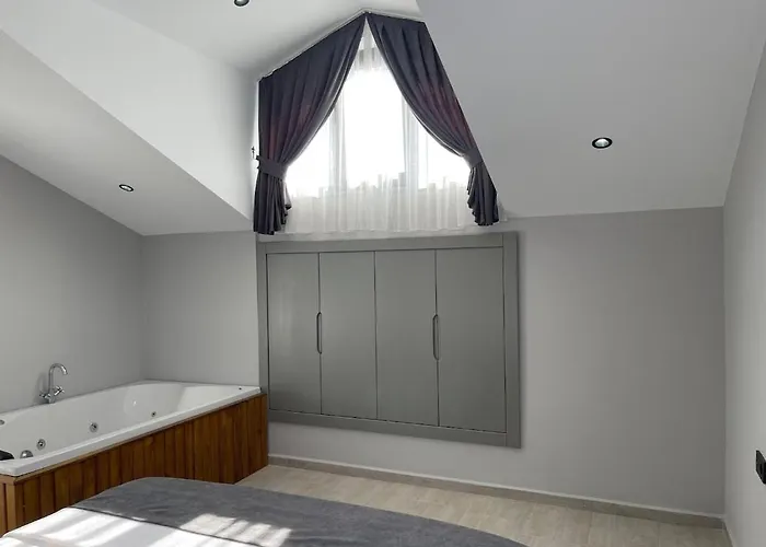 Bendis - For 8 People In The Center Of Fethiye
