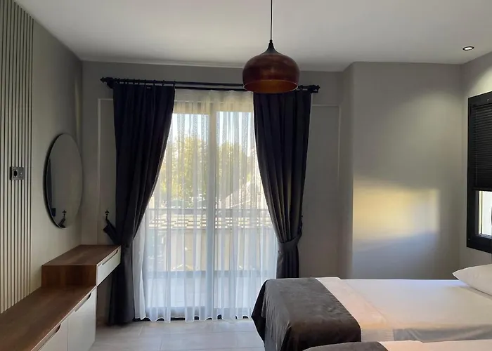 Bendis - For 8 People In The Center Of Villa