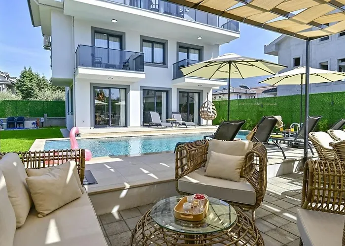 Bendis - For 8 People In The Center Of Fethiye
